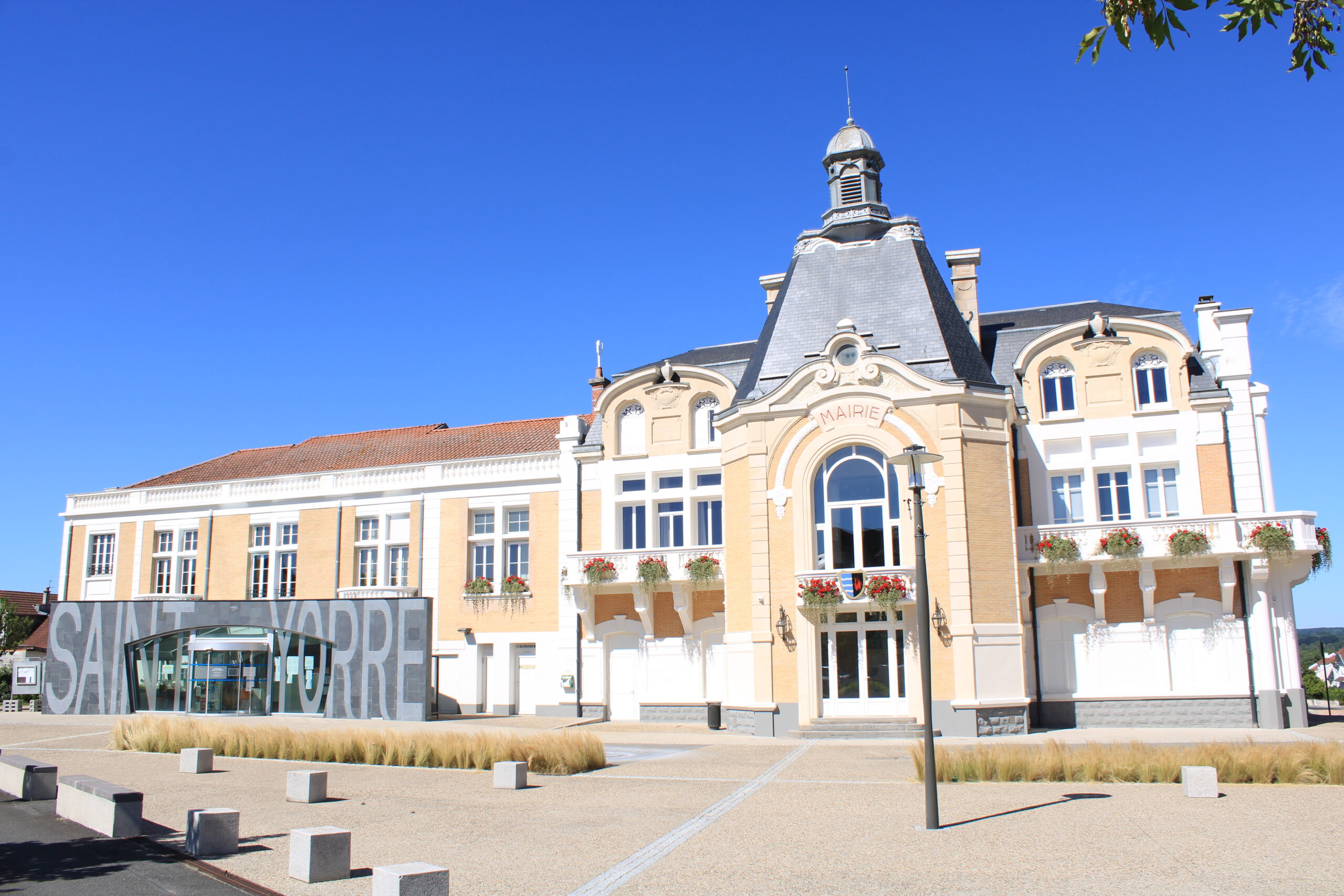 MAIRIE SAINT-YORRE